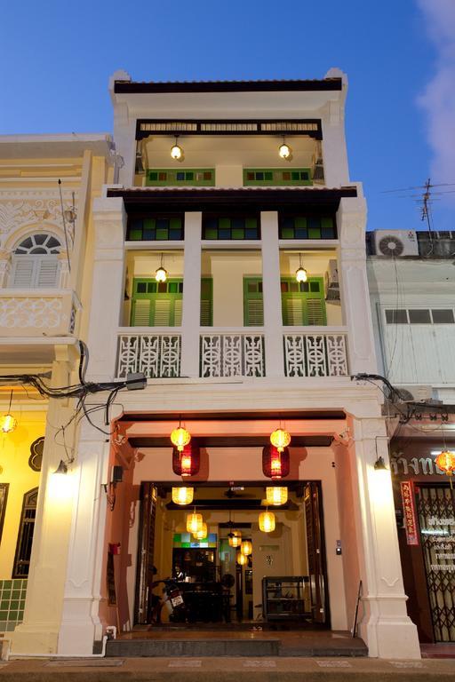 99 Oldtown Boutique Guesthouse Sha Extra Plus Phuket Exterior foto